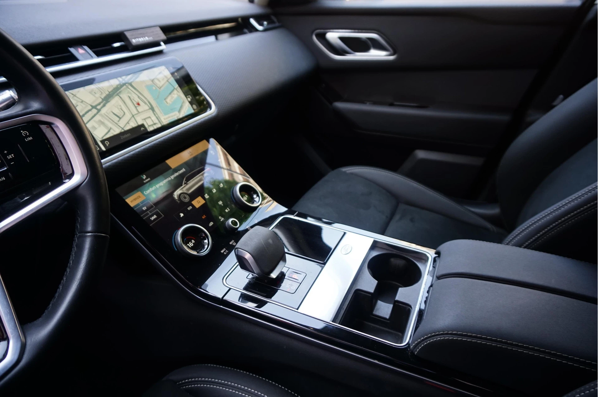 Hoofdafbeelding Land Rover Range Rover Velar