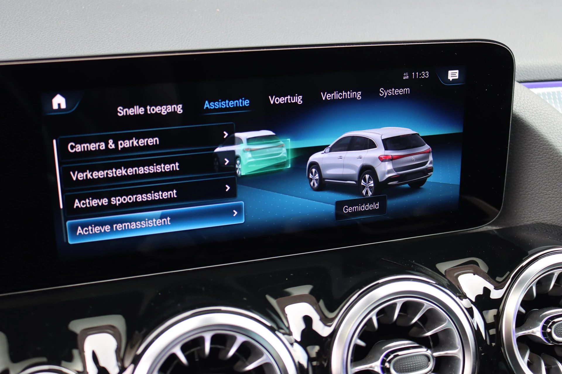 Hoofdafbeelding Mercedes-Benz EQA