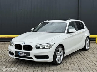 BMW 1-serie 118i Sport Line PANORAMADAK | AUTOMAAT
