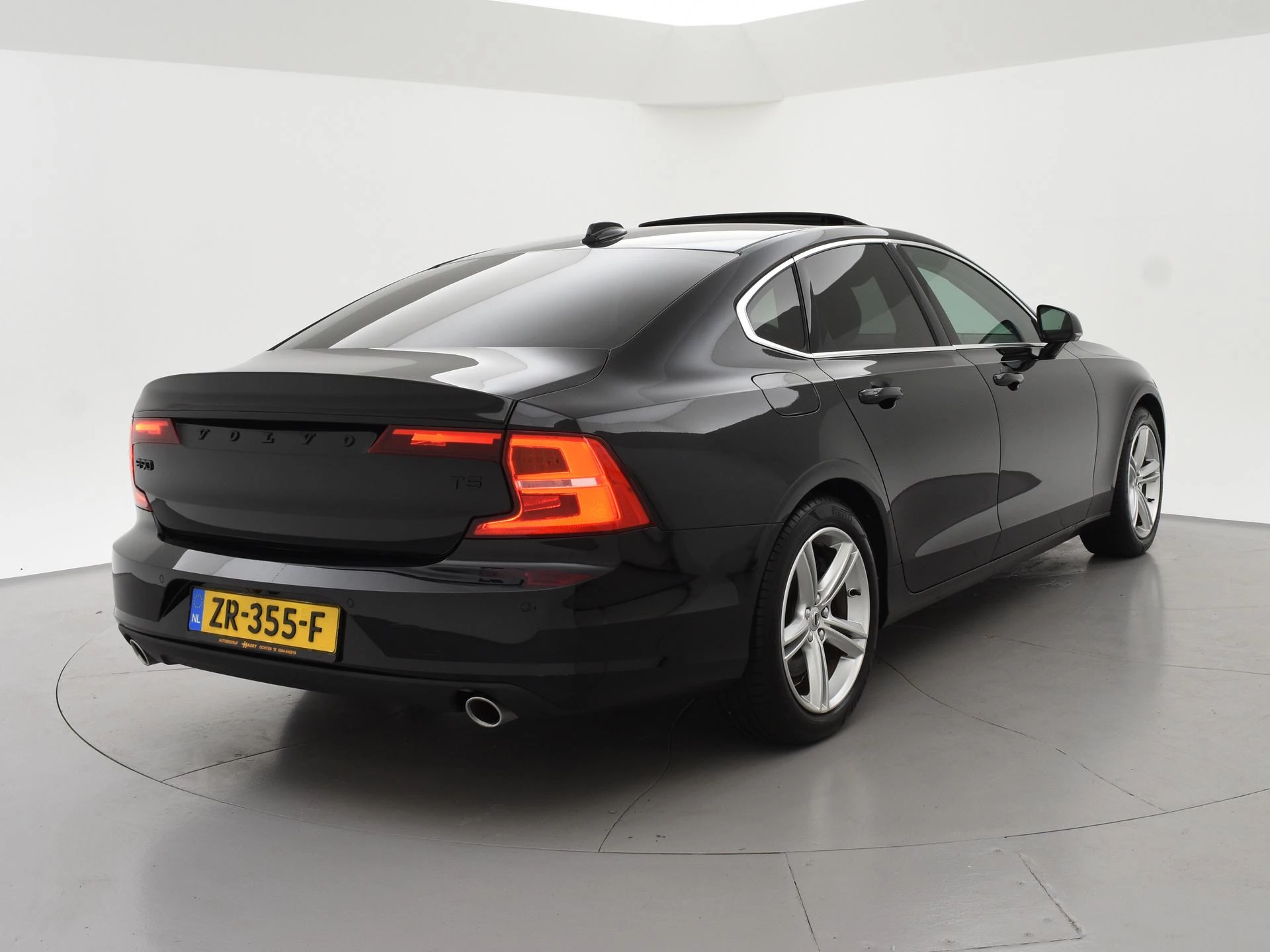 Hoofdafbeelding Volvo S90