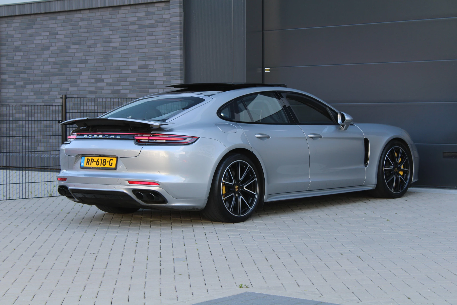 Hoofdafbeelding Porsche Panamera