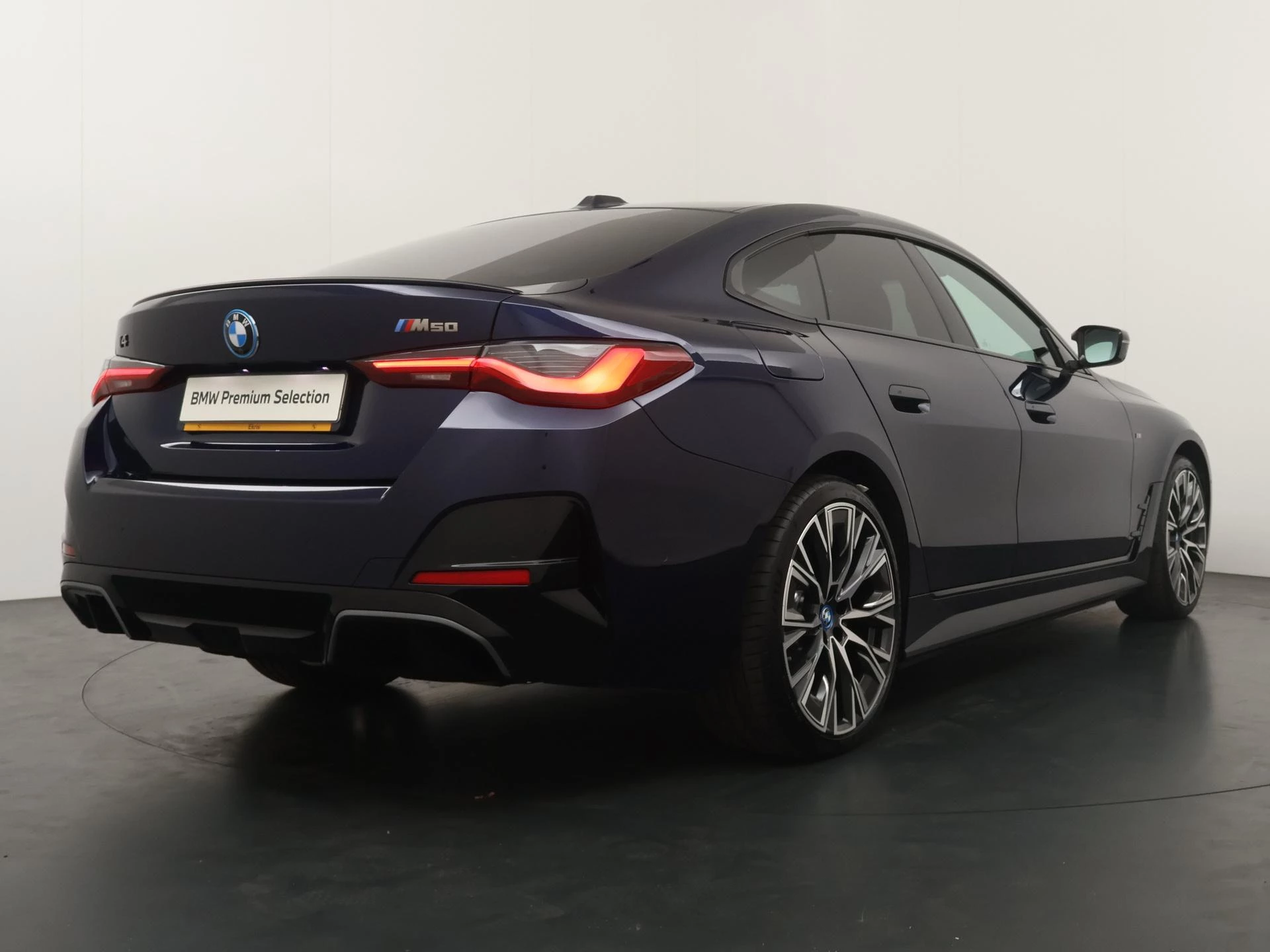 Hoofdafbeelding BMW i4