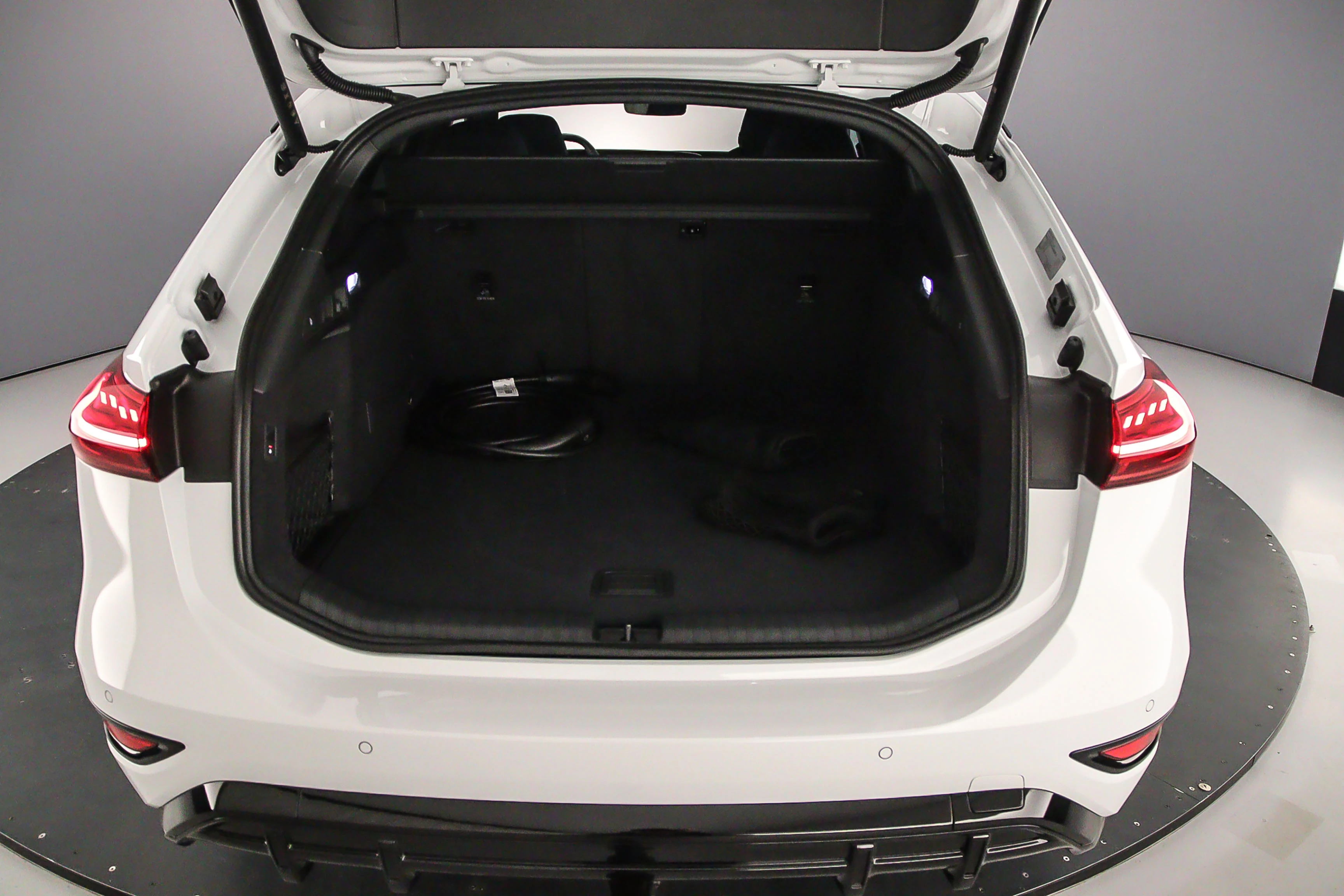 Hoofdafbeelding Audi A6 e-tron