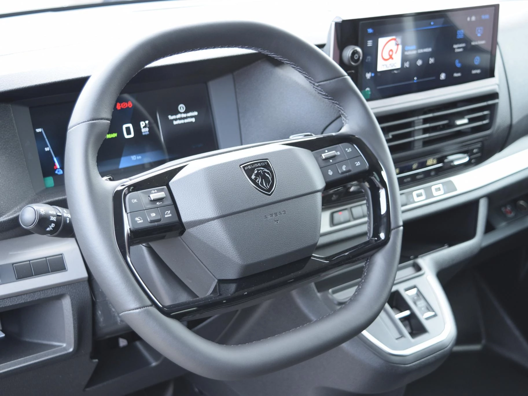 Hoofdafbeelding Peugeot e-Expert