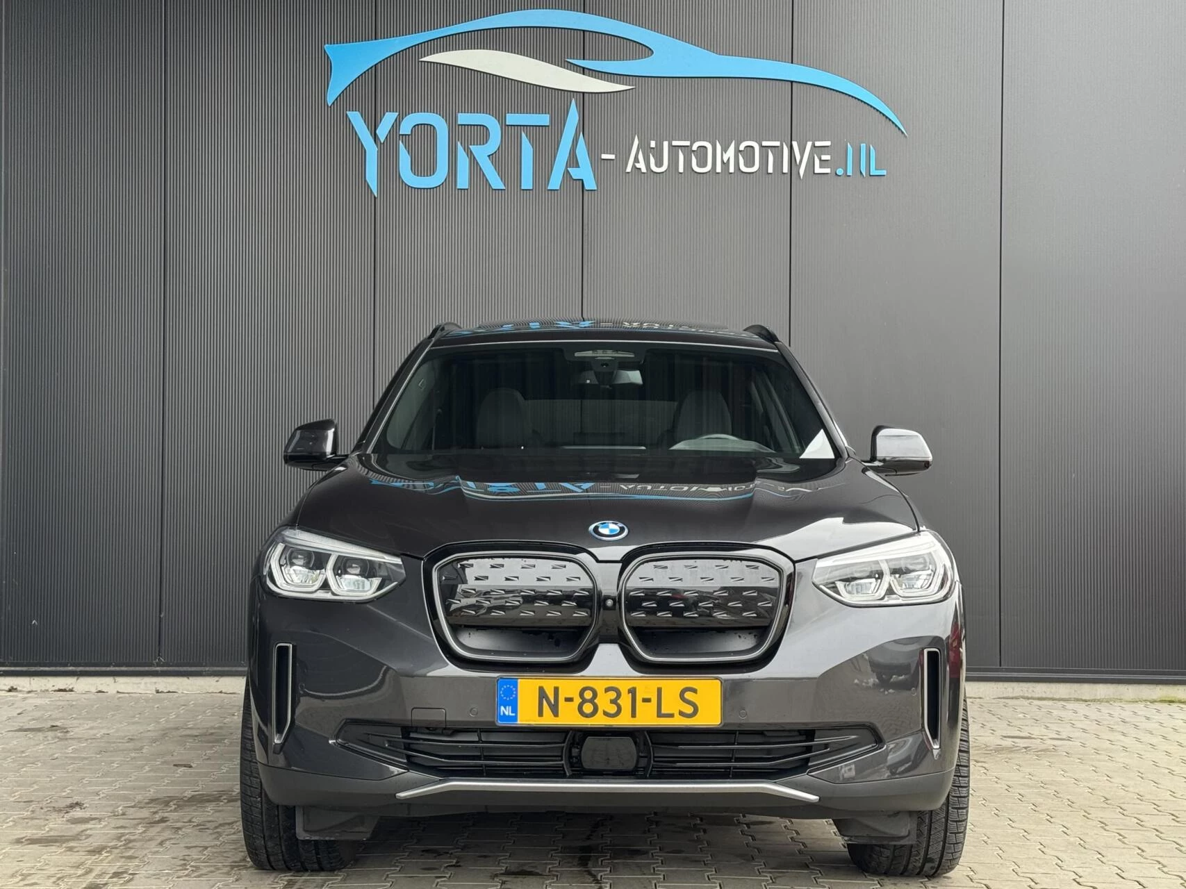 Hoofdafbeelding BMW iX3