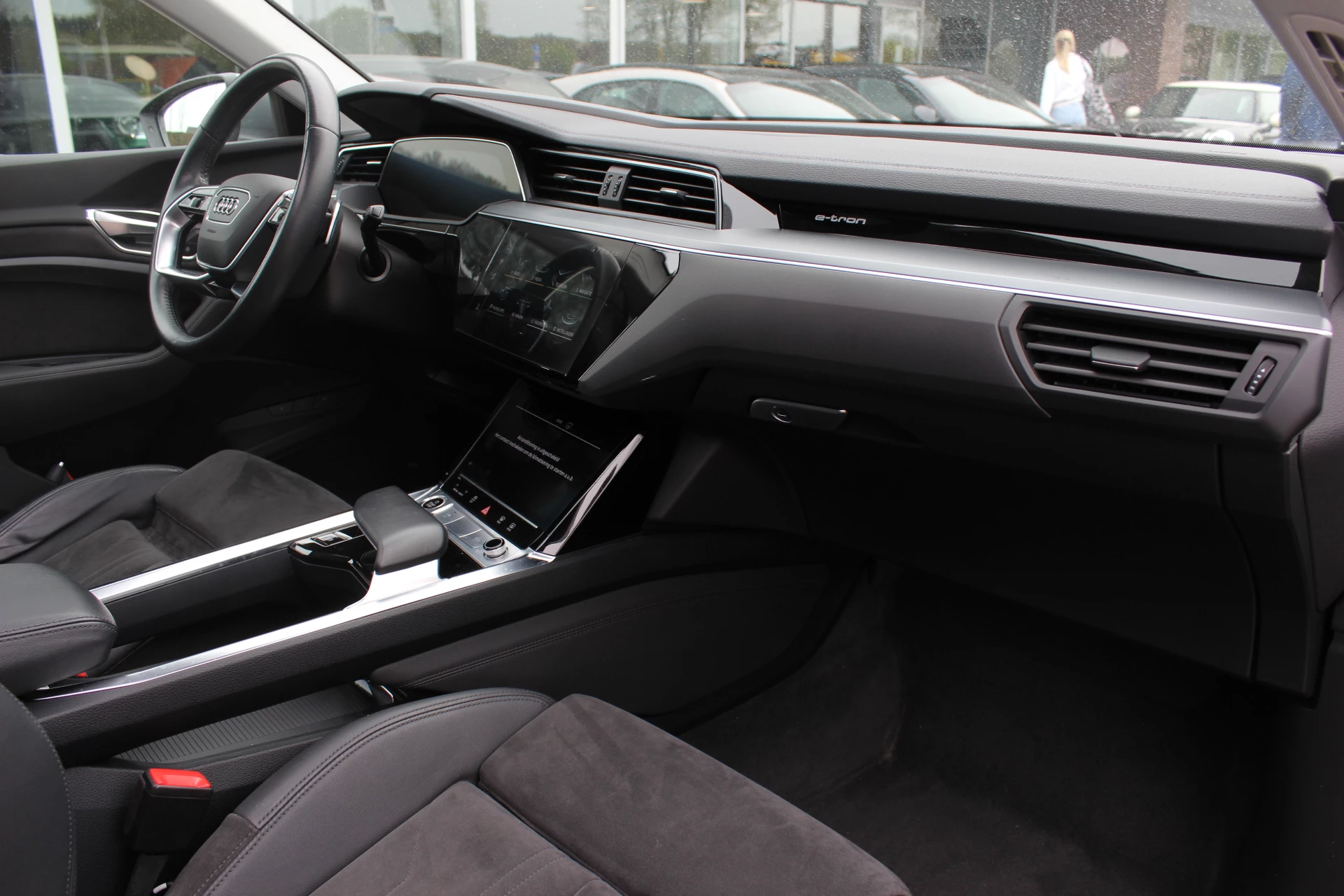 Hoofdafbeelding Audi e-tron