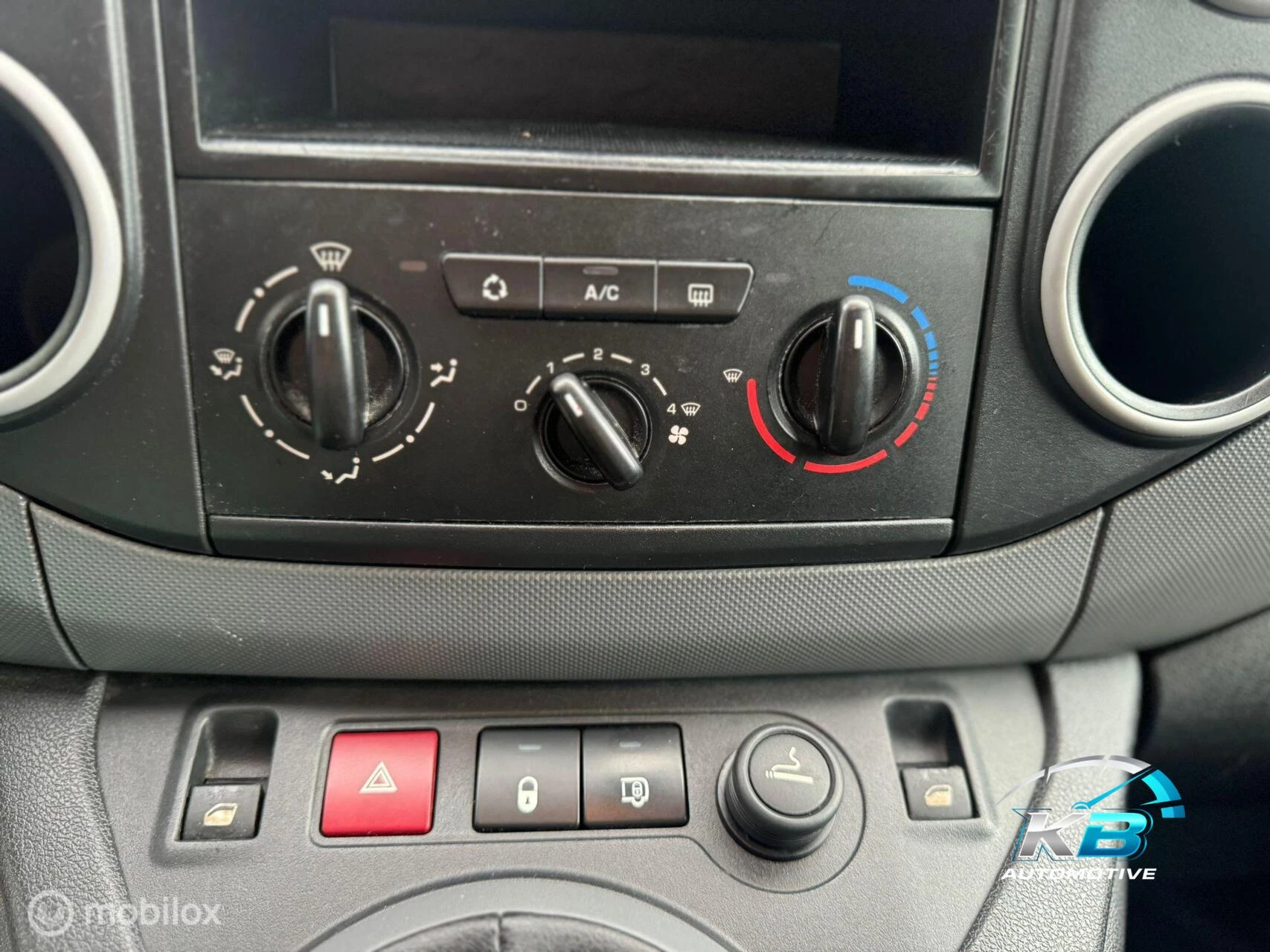 Hoofdafbeelding Peugeot Partner