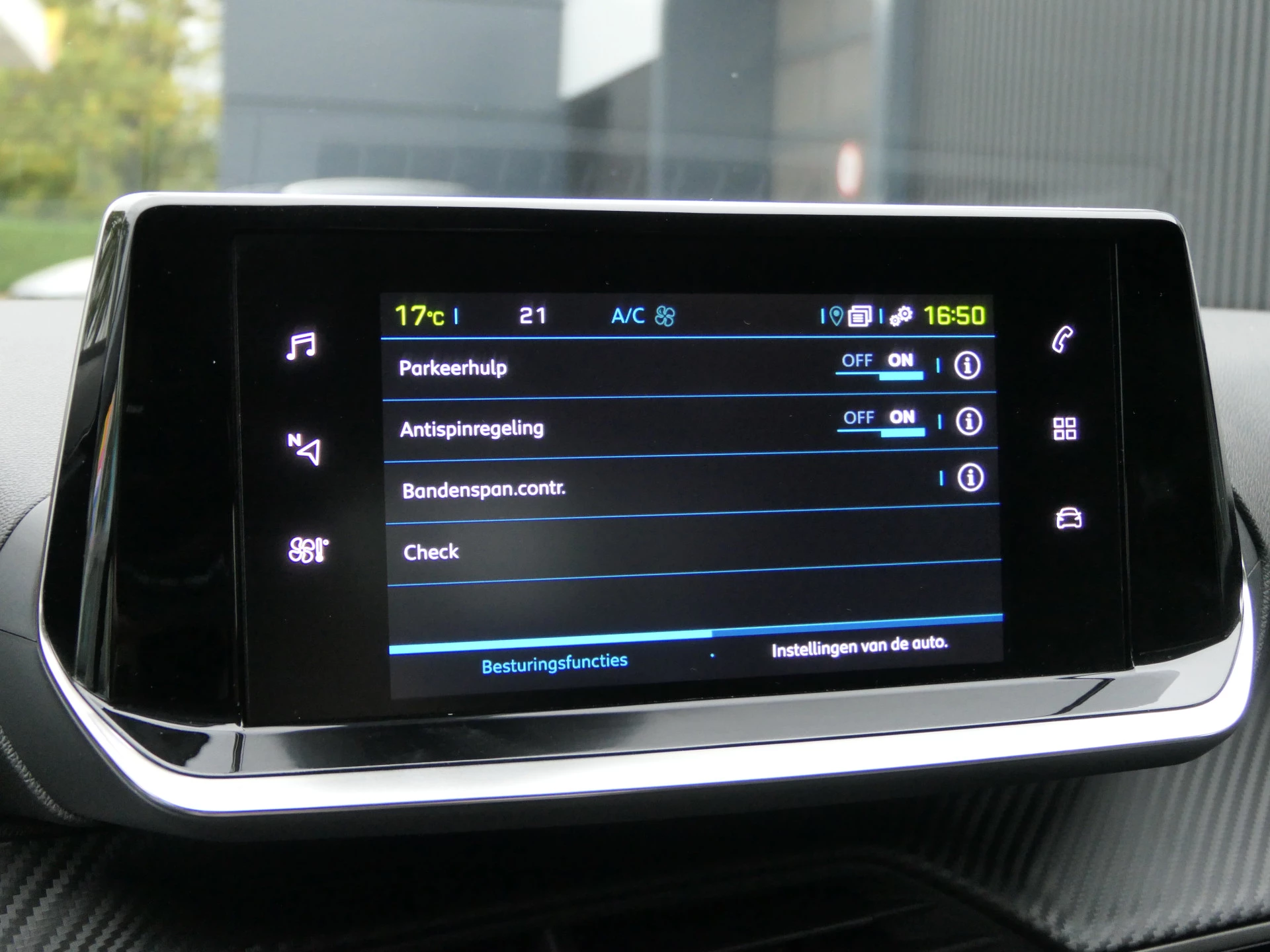 Hoofdafbeelding Peugeot e-208