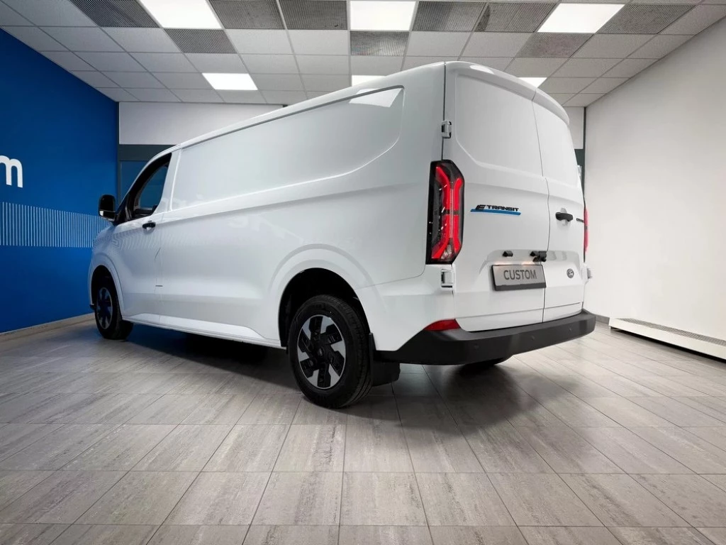 Hoofdafbeelding Ford E-Transit Custom