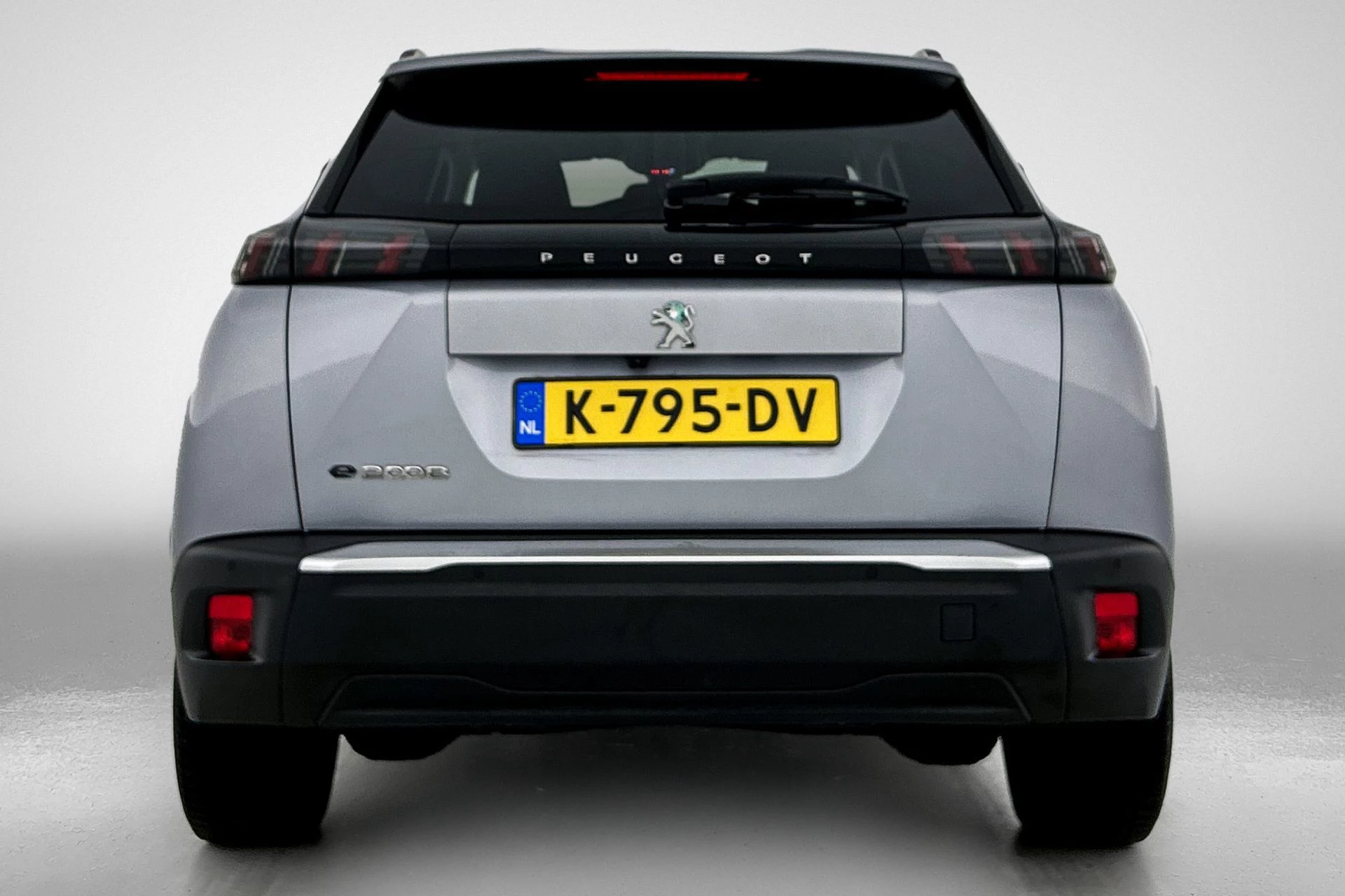 Hoofdafbeelding Peugeot e-2008