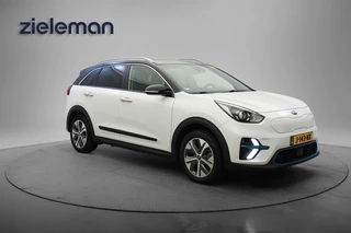 Kia e-Niro DynamicLine 64 kWh - Carplay, Camera, Stuur/Stoelverw. SOH 90%