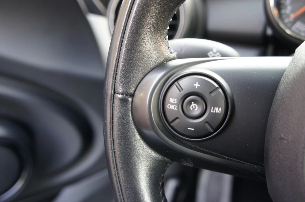 Hoofdafbeelding MINI One