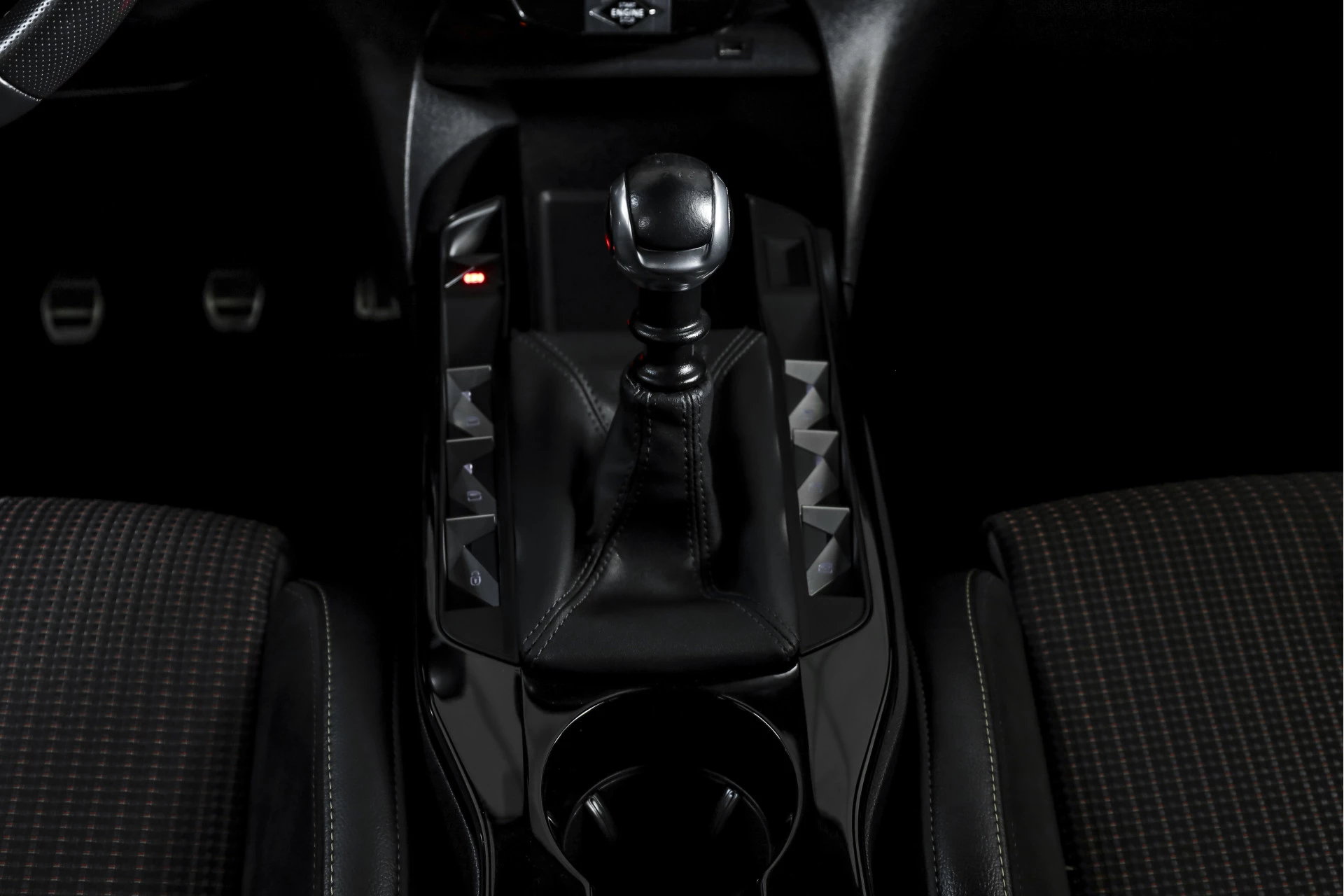 Hoofdafbeelding DS DS 3