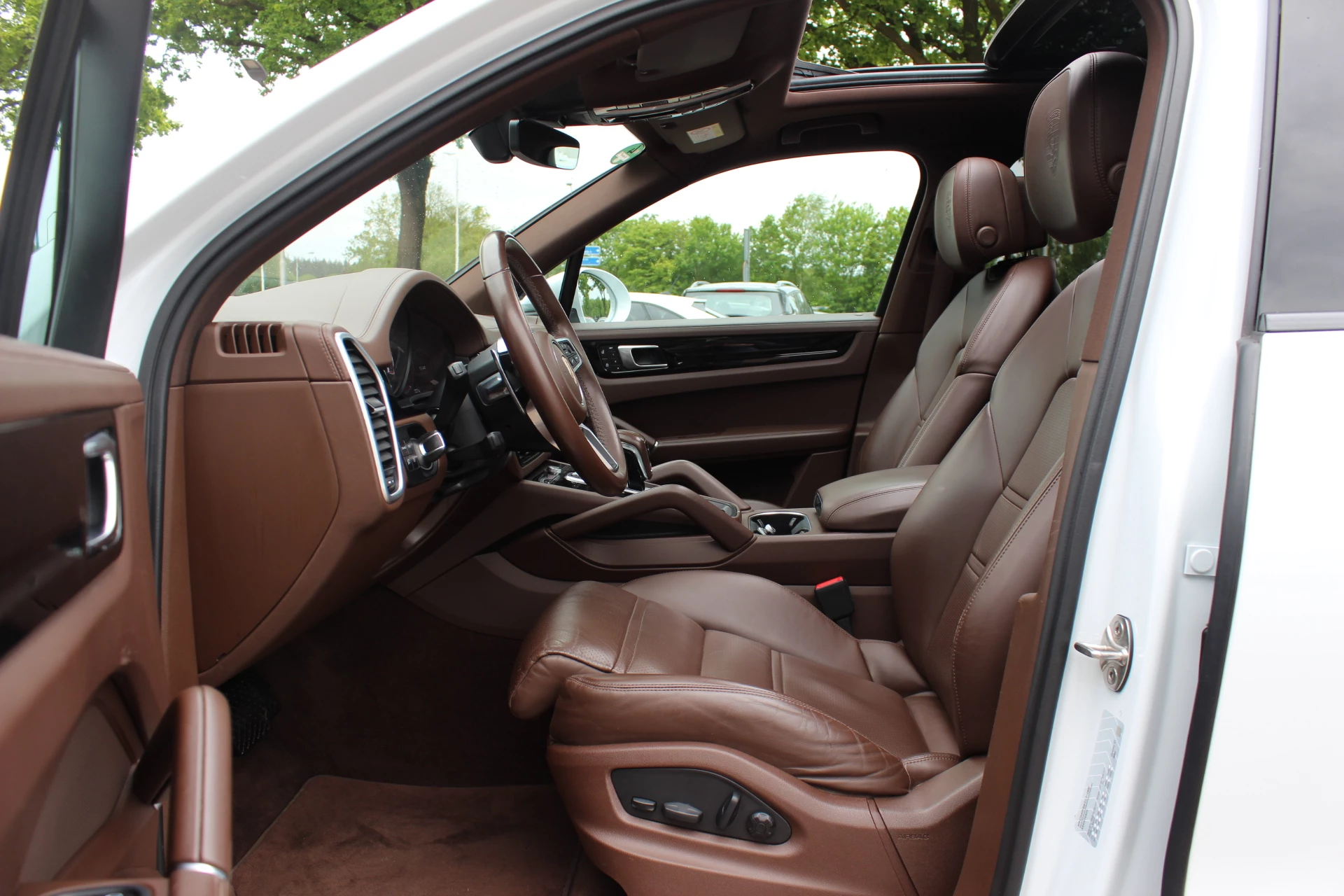 Hoofdafbeelding Porsche Cayenne