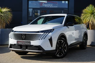 Hoofdafbeelding Peugeot 5008 Peugeot 5008 1.2 Hybrid 136 e-DSC6 Allure 7p 136pk PanoramicNavigation/Stoelverwarming/Trekhaak