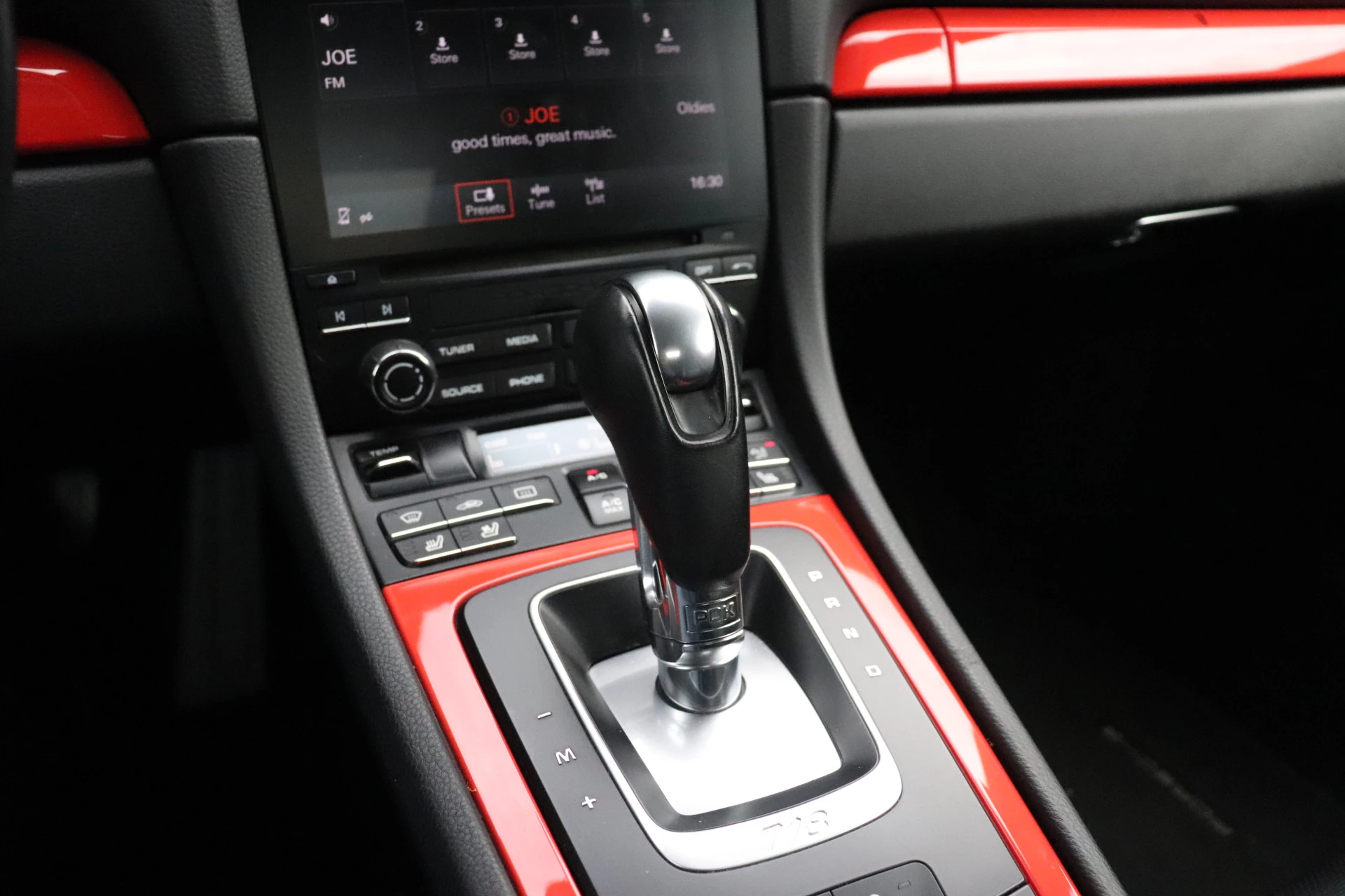 Hoofdafbeelding Porsche 718