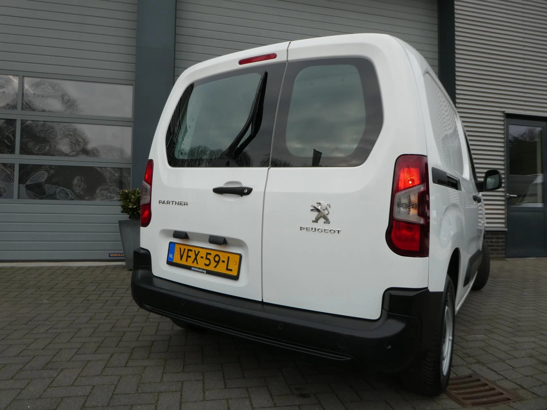 Hoofdafbeelding Peugeot Partner