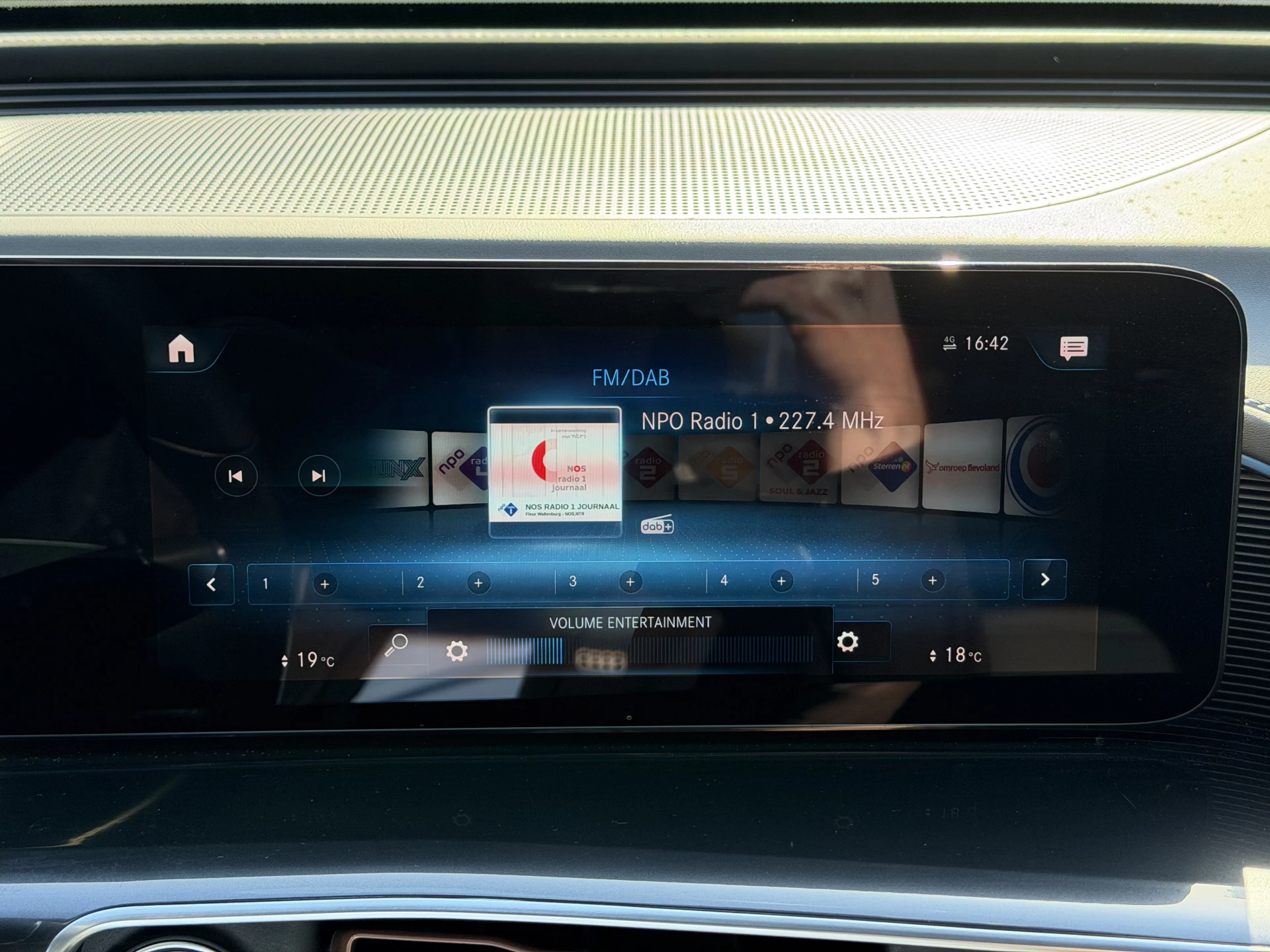 Hoofdafbeelding Mercedes-Benz EQC