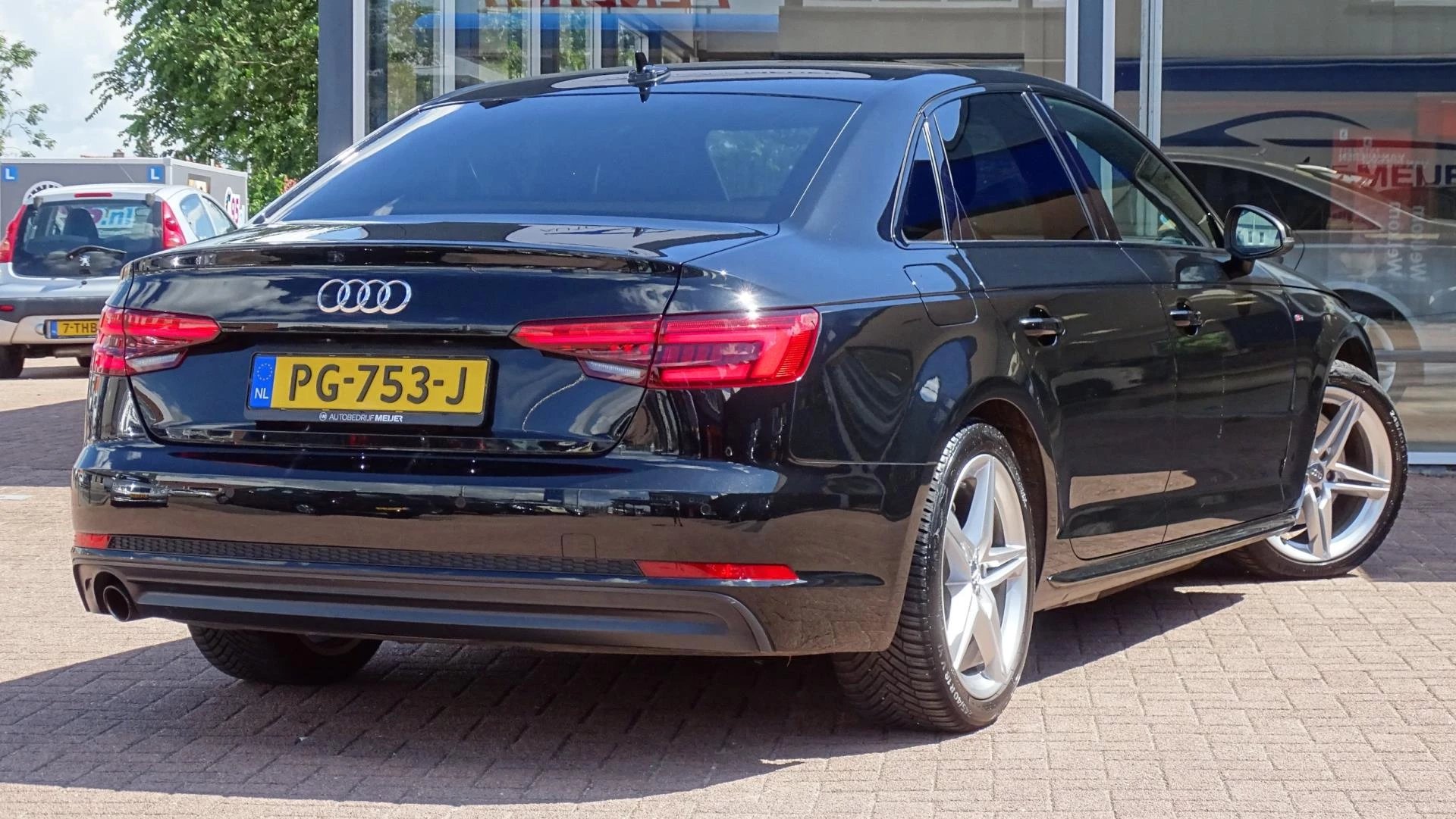 Hoofdafbeelding Audi A4