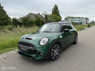 Hoofdafbeelding MINI Cooper S Mini Cooper S AUT 192PK / Yours / Pano / Harman / Leder