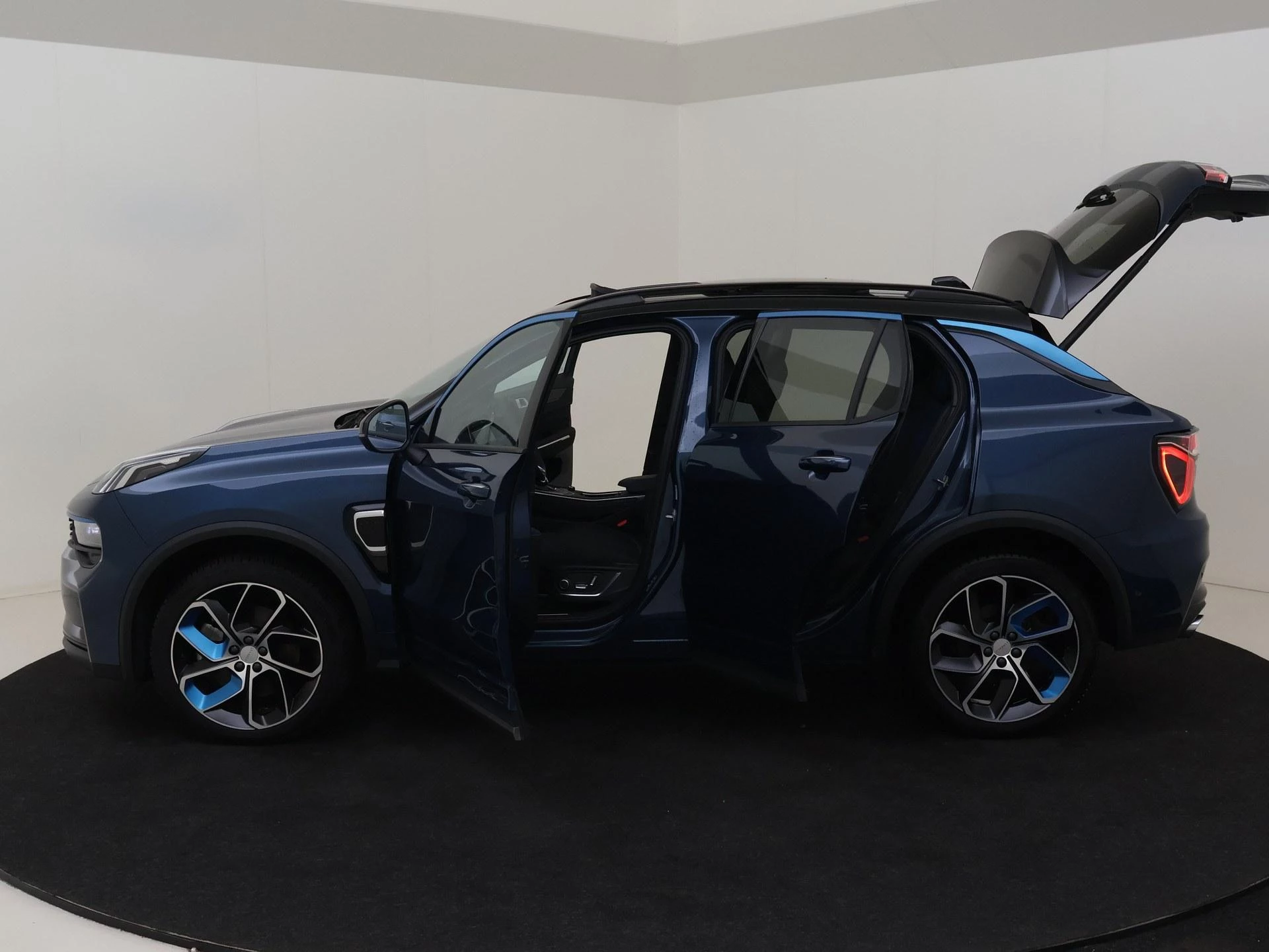 Hoofdafbeelding Lynk & Co 01