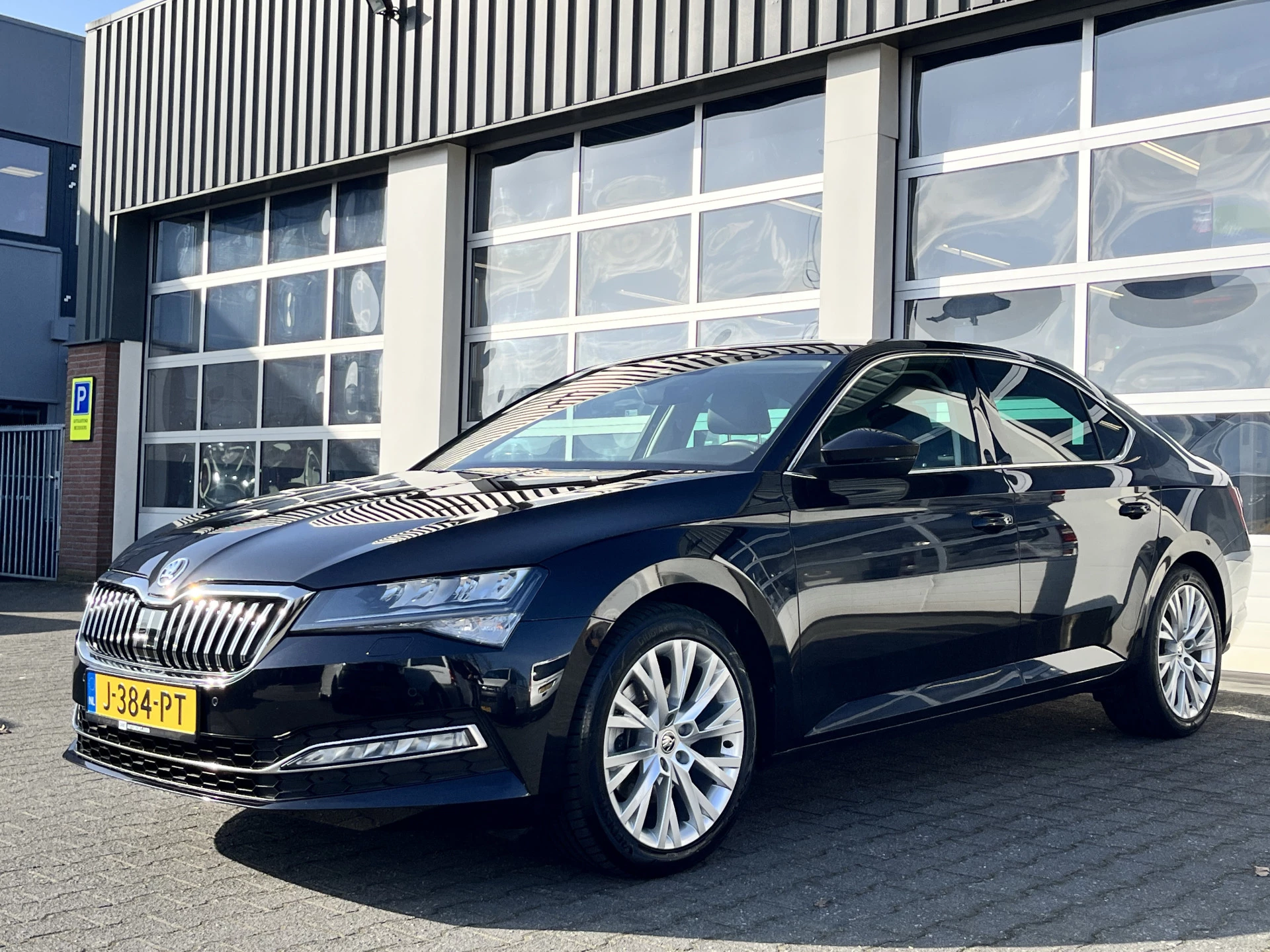 Hoofdafbeelding Škoda Superb