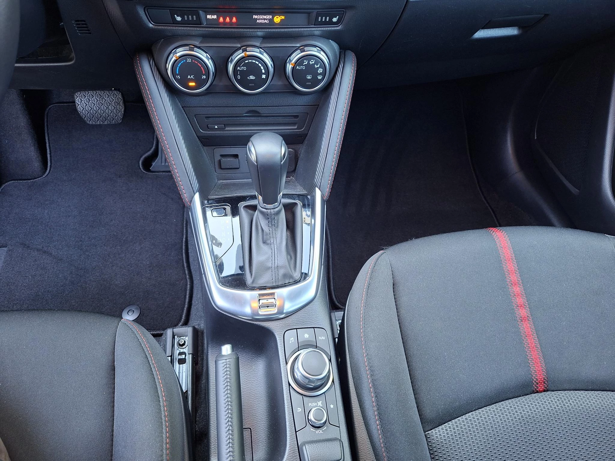 Hoofdafbeelding Mazda 2