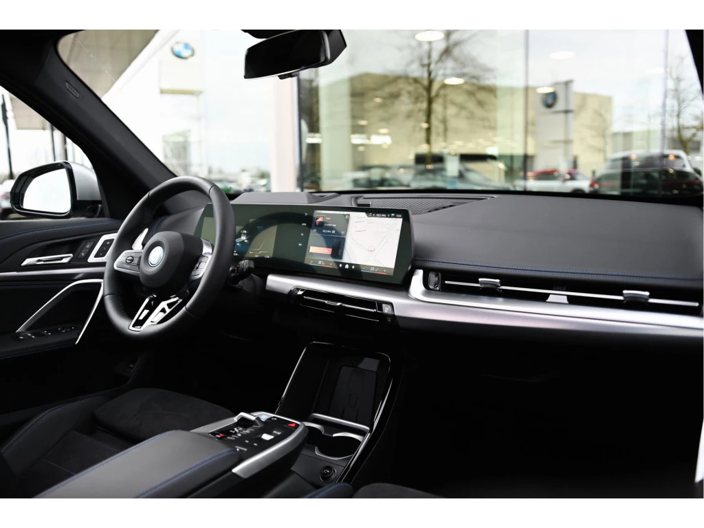 Hoofdafbeelding BMW iX1