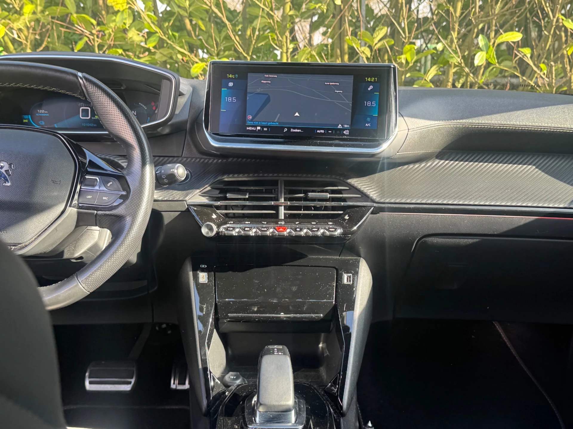 Hoofdafbeelding Peugeot e-2008