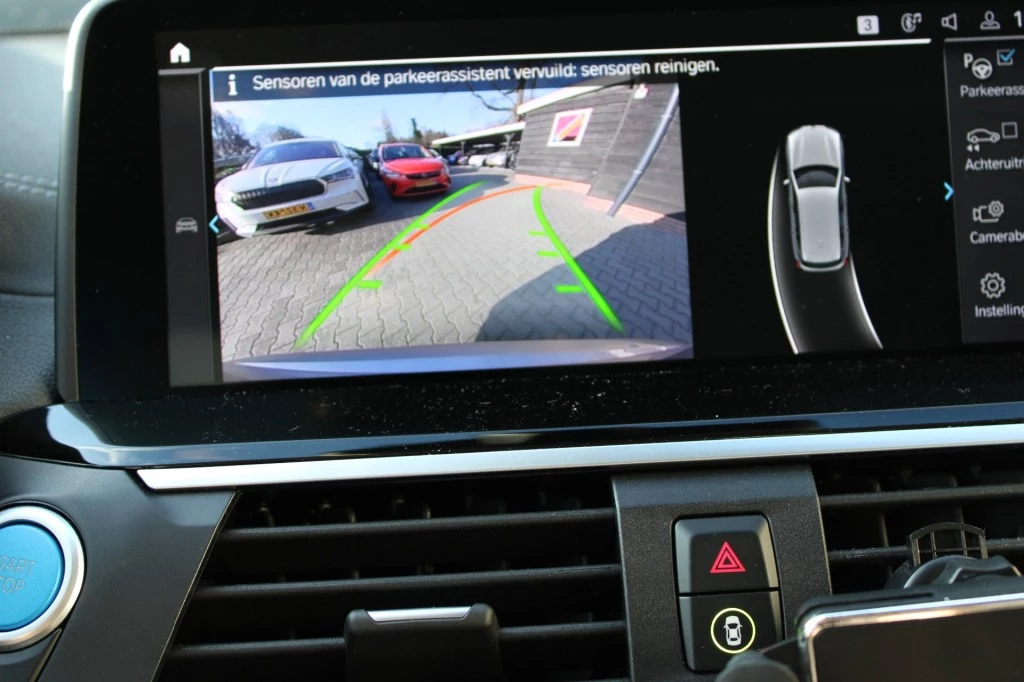 Hoofdafbeelding BMW iX3