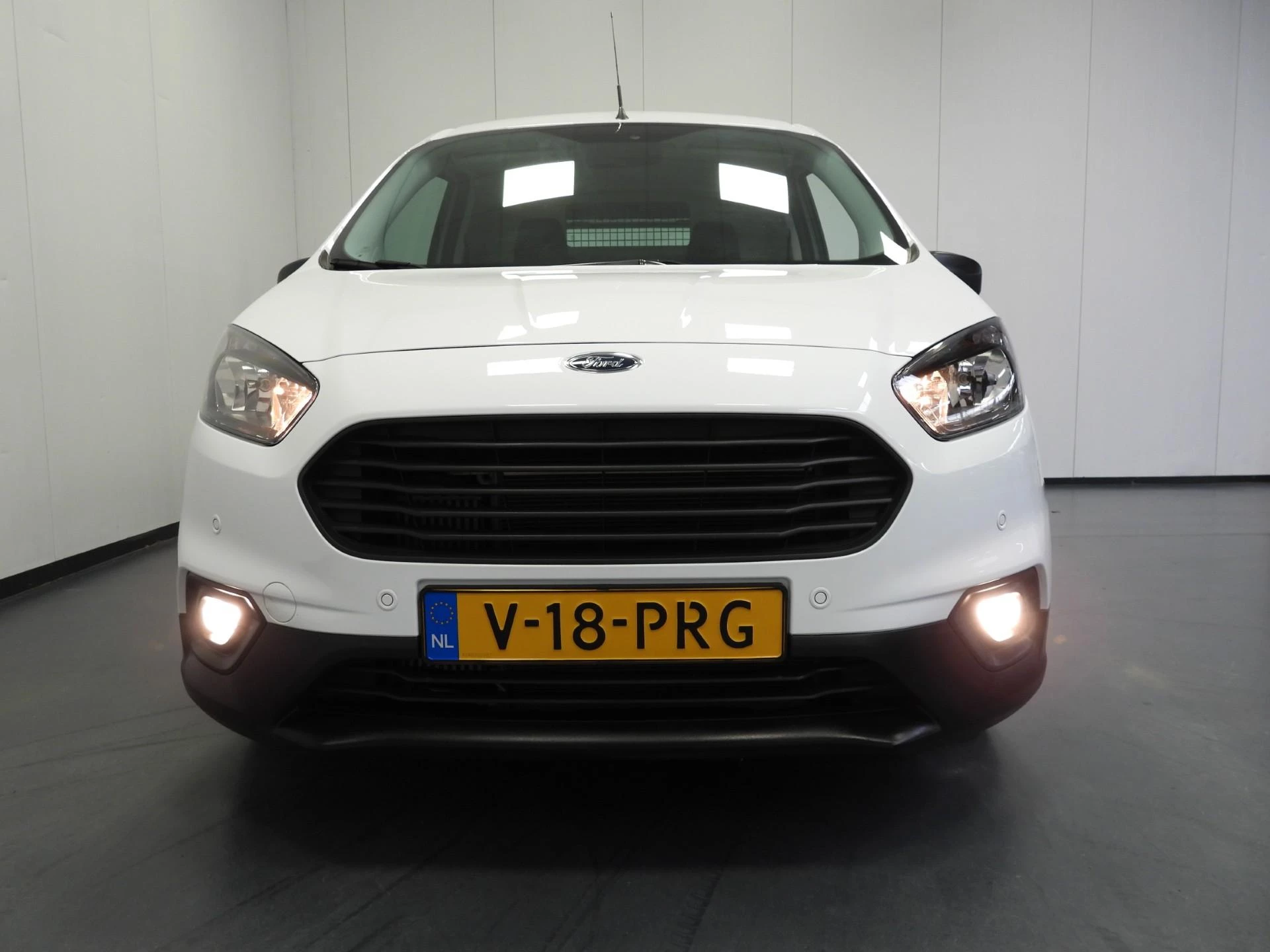 Hoofdafbeelding Ford Transit Courier