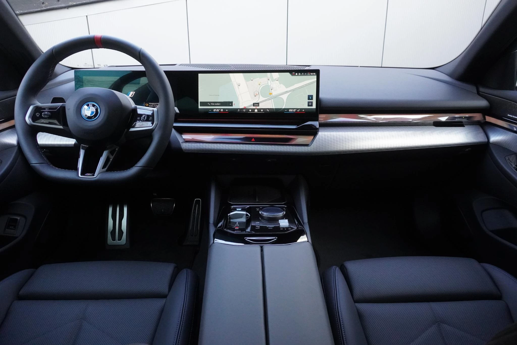 Hoofdafbeelding BMW i5