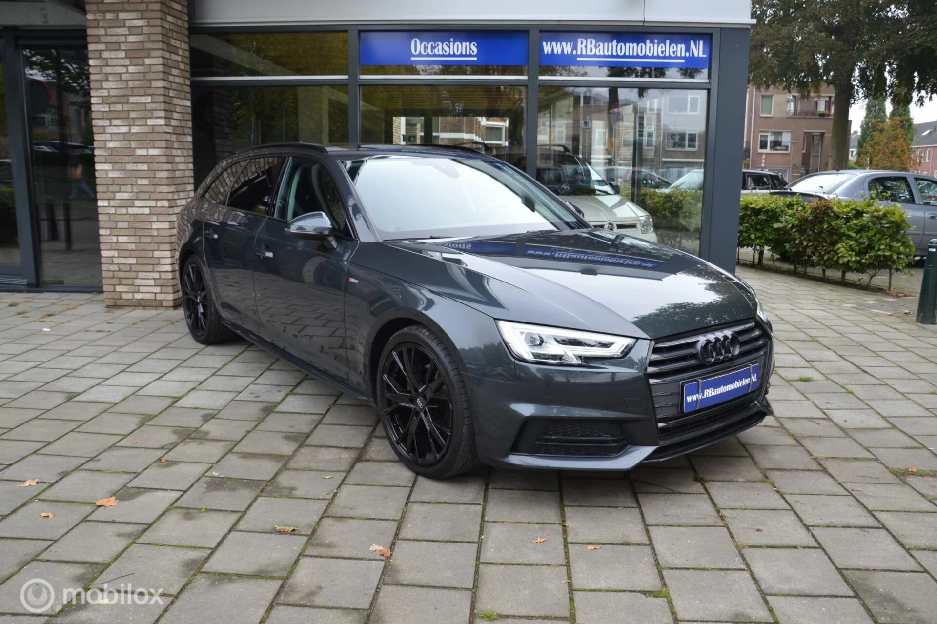 Hoofdafbeelding Audi A4