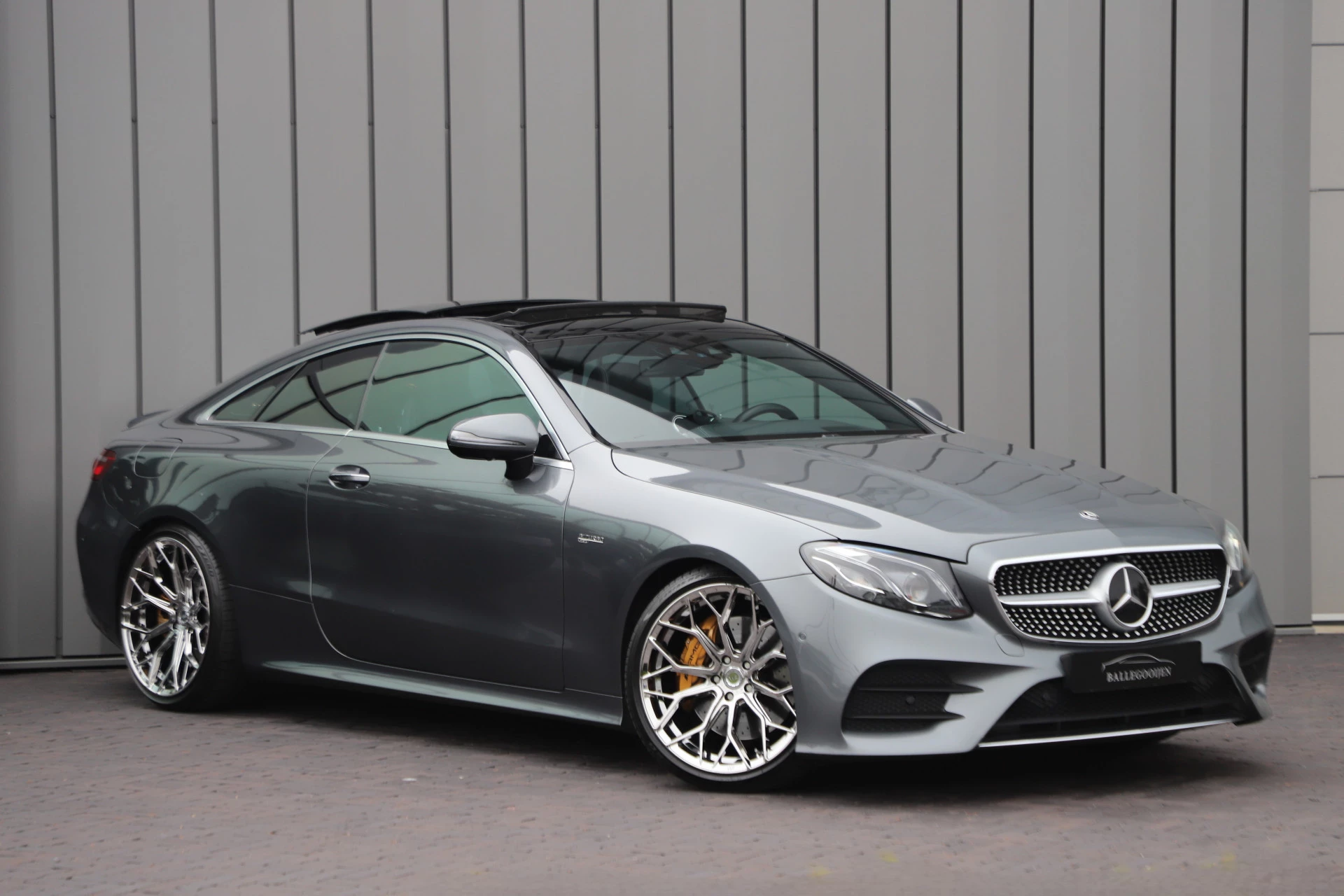 Hoofdafbeelding Mercedes-Benz E-Klasse