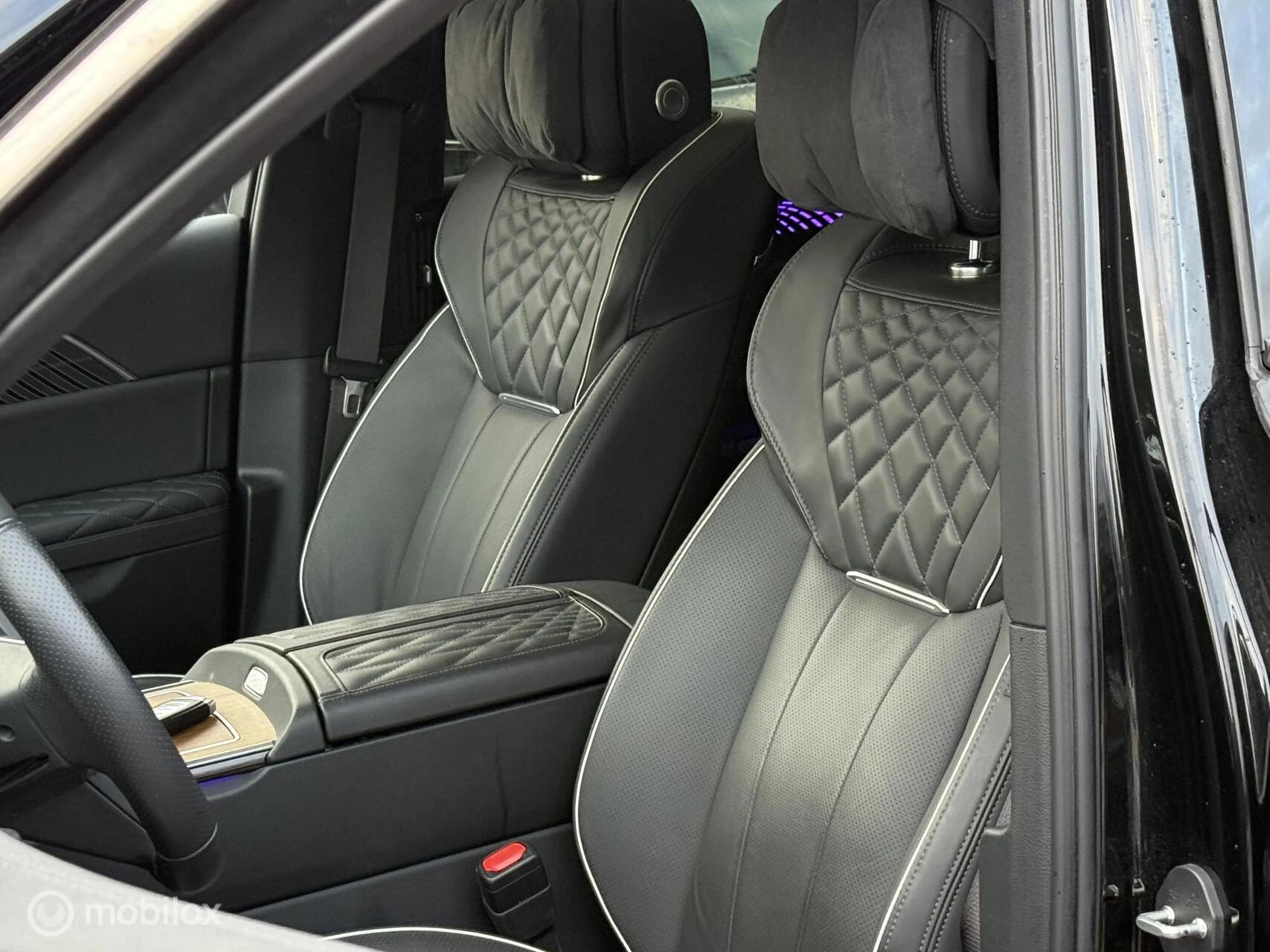 Hoofdafbeelding Hongqi E-HS9