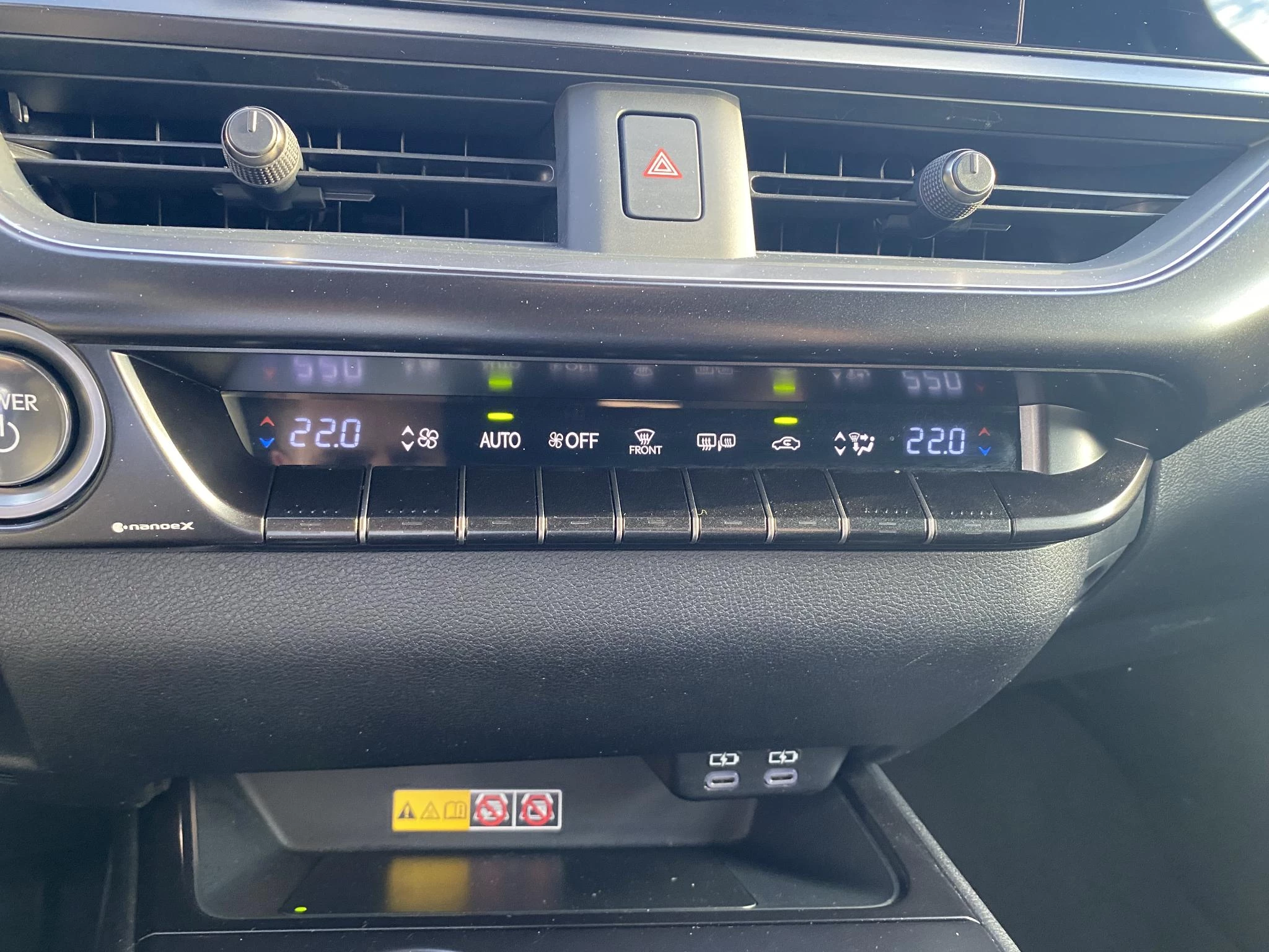 Hoofdafbeelding Lexus UX