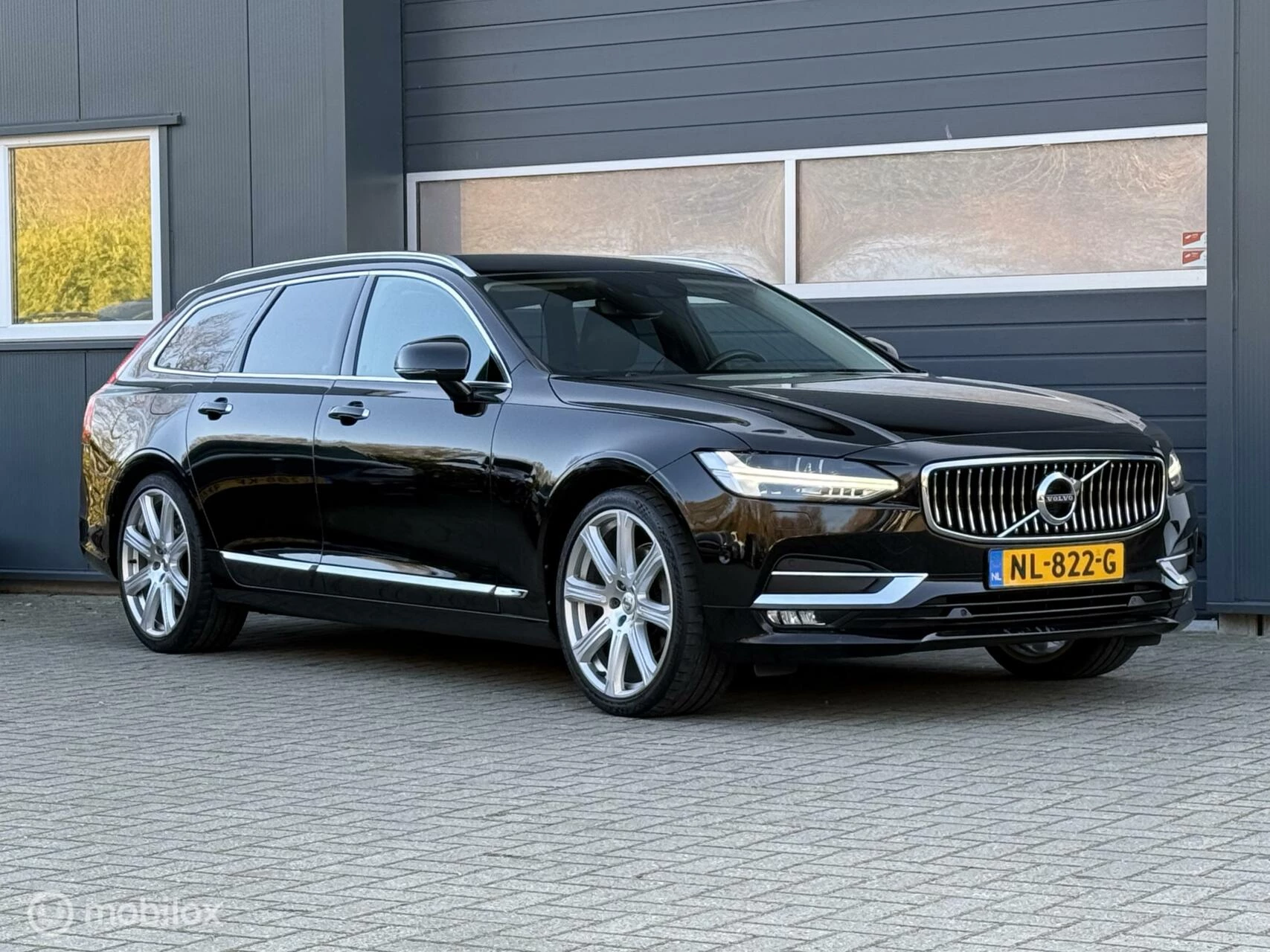 Hoofdafbeelding Volvo V90