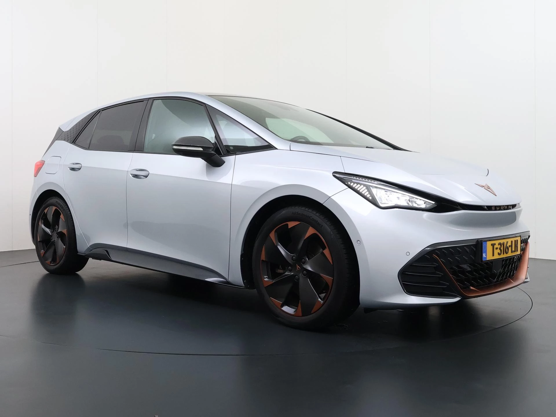 Hoofdafbeelding CUPRA Born