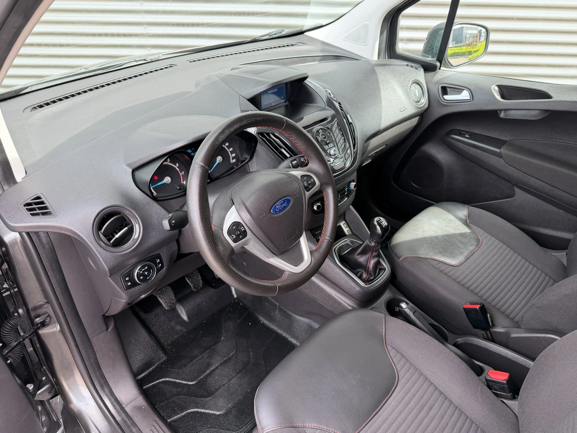 Hoofdafbeelding Ford Transit Courier