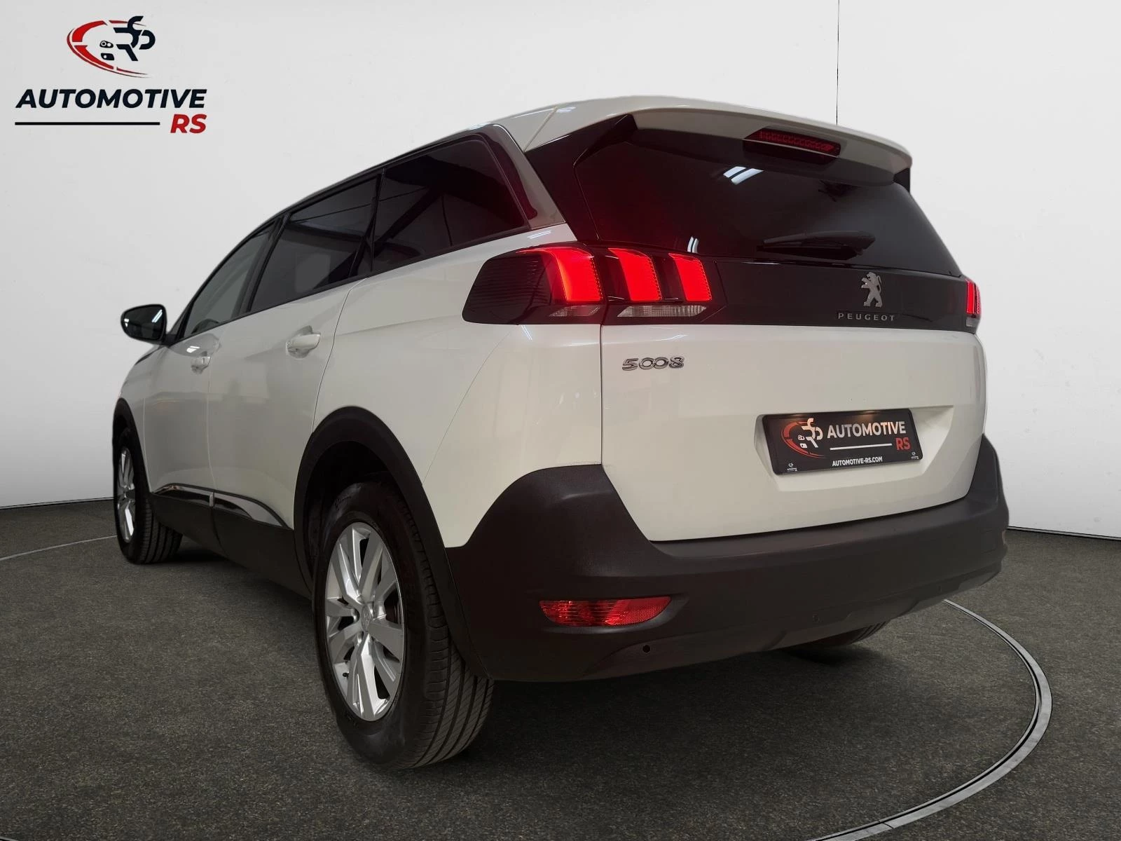 Hoofdafbeelding Peugeot 5008