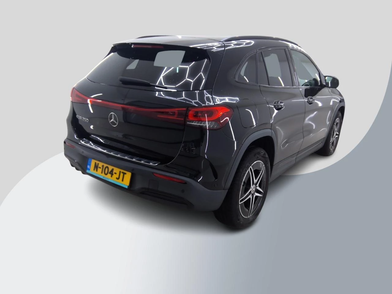 Hoofdafbeelding Mercedes-Benz EQA