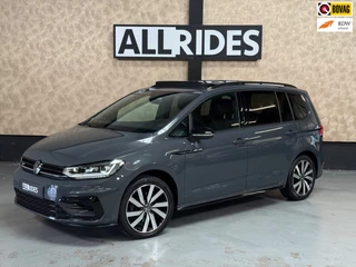 Hoofdafbeelding Volkswagen Touran Volkswagen Touran 1.4 TSI Highline Business R 7p | Pano | Trekhaak | Stoel/Stuur verwarming | Camera | Carplay