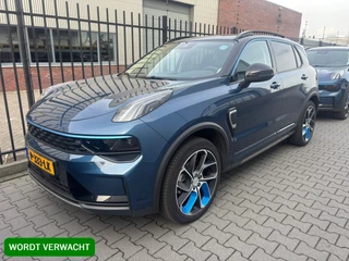 Lynk & Co 01 1.5 Plug-In Hybride | Black Edition | 360 Camera | NL-Auto | Panoramadak