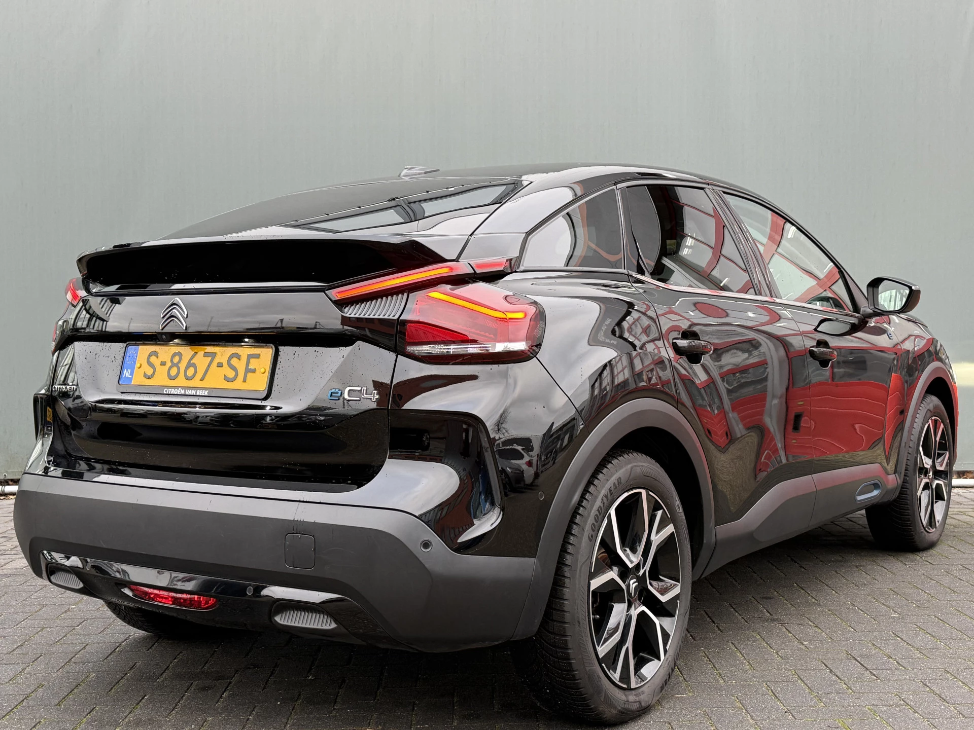 Hoofdafbeelding Citroën ë-C4