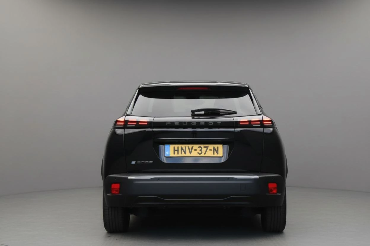 Hoofdafbeelding Peugeot e-2008