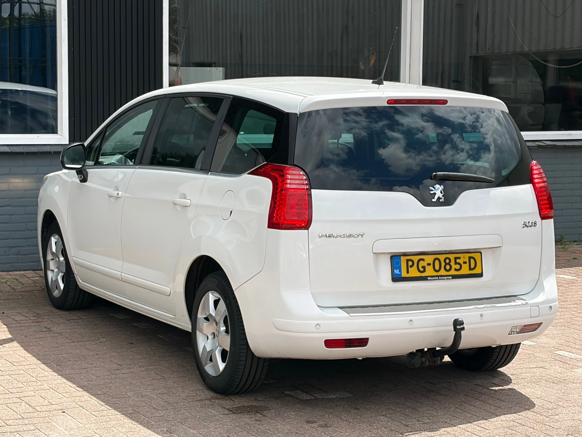 Hoofdafbeelding Peugeot 5008