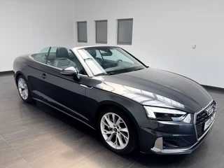 Hoofdafbeelding Audi A5 Audi A5 Cabriolet 40 Tfsi S-Tronic (150kW/204pk) ** MATRIX, LEDER, VIRTUAL, NEKVERW, 18-inch LMV, ADAPT. CRUISE ** 1e EIG - € 26.200,= onder NP ** ** INFORMEER OOK NAAR ONZE AANTREKKELIJKE FINANCIAL-LEASE TARIEVEN **