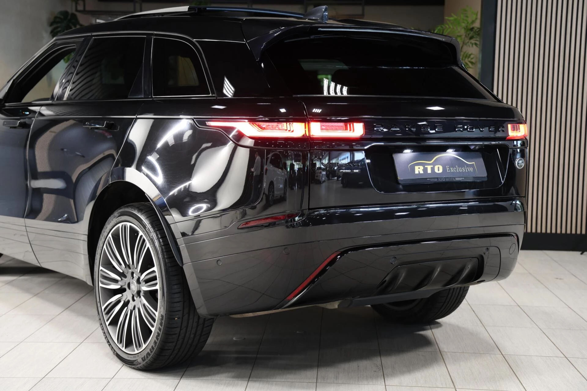 Hoofdafbeelding Land Rover Range Rover Velar