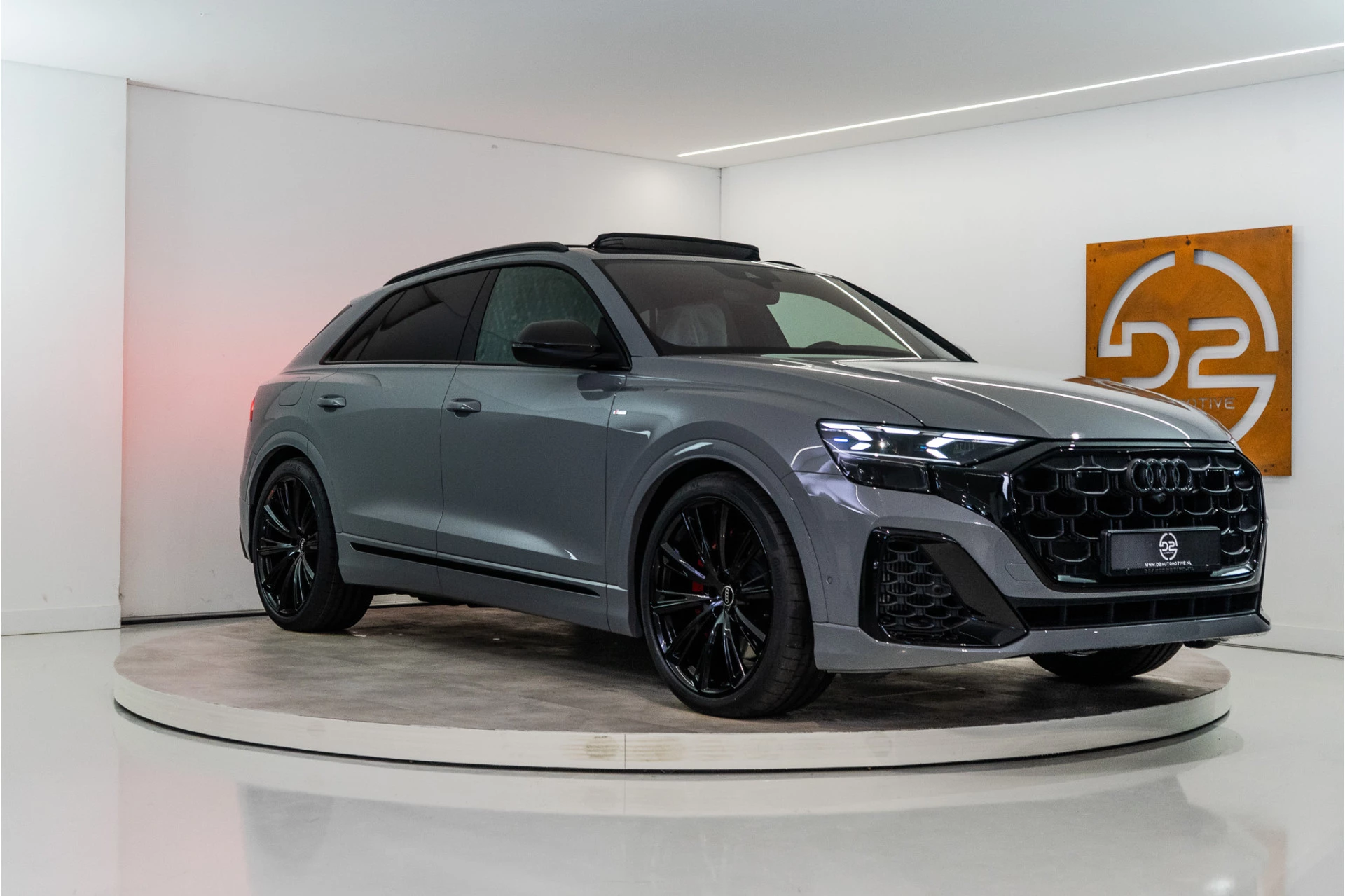 Hoofdafbeelding Audi Q8
