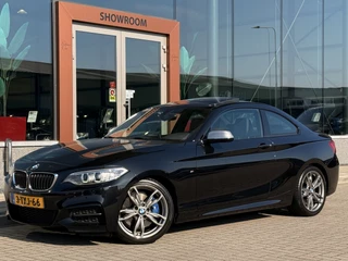 BMW 2 Serie Coupé M235i High Executive | Schuifdak | Harman / Kardon | Cruise | Memory | Leder | DAB | Navi |